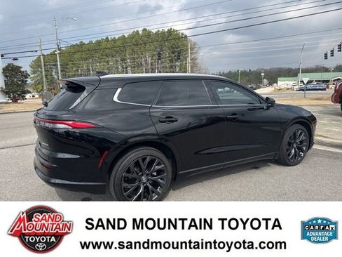 Used 2025 Toyota Crown Signia Limited w/ Advanced Technology Package image 3