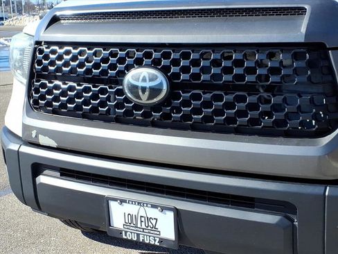 Used 2020 Toyota Tundra SR image 32