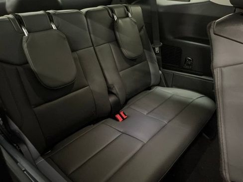 New 2026 Ford Explorer Active w/ Active Comfort Package AWD/4WD image 18