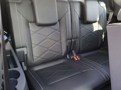 New 2026 Volkswagen Atlas SE image 18