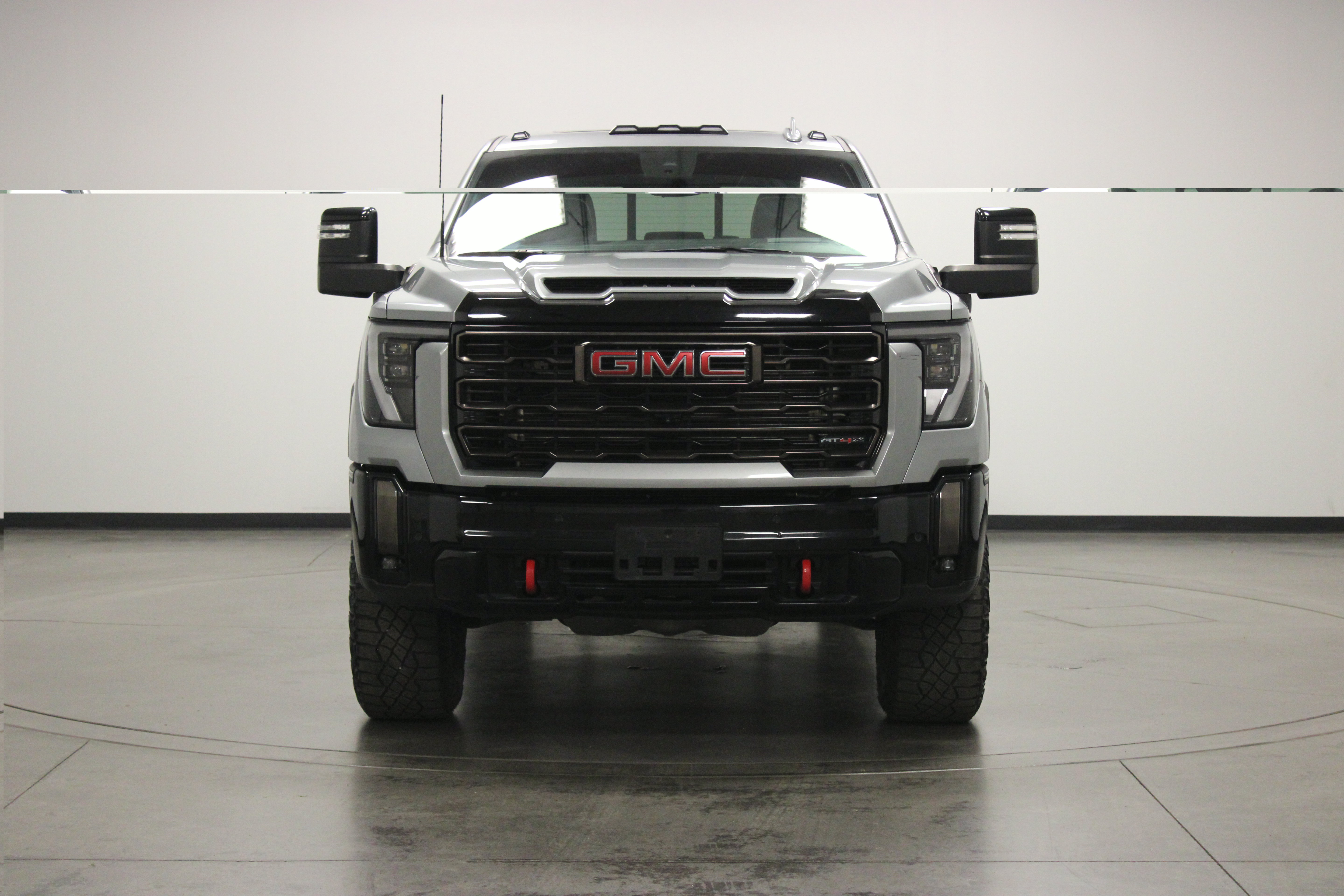 Used 2024 GMC Sierra 2500 AT4X AWD/4WD image 3