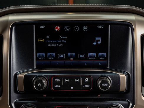 Used 2016 GMC Sierra 2500 Denali w/ Duramax Plus Package image 20