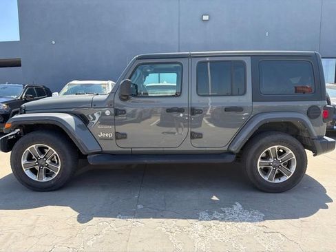 Used 2022 Jeep Wrangler Unlimited Sahara w/ Cold Weather Group AWD/4WD image 4