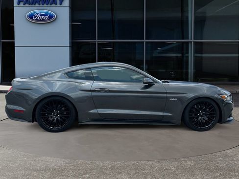 Used 2017 Ford Mustang GT Premium w/ GT Performance Package RWD image 9