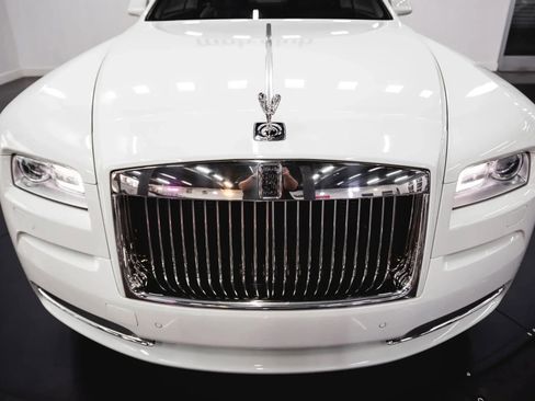 Used 2015 Rolls-Royce Wraith RWD image 10
