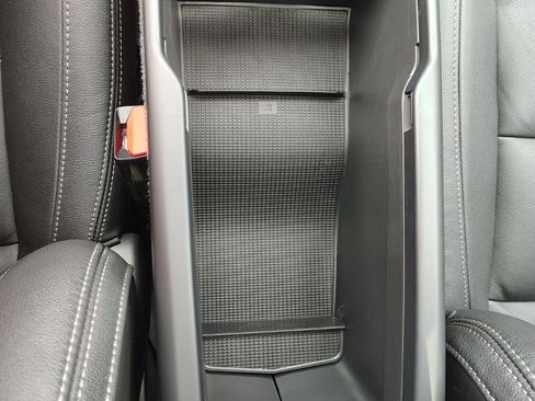 Used 2024 Volvo XC40 B5 Ultimate w/ Protection Package Premier AWD/4WD image 25