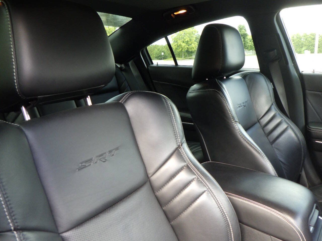 Used 2018 Dodge Charger SRT w/ Technology Group RWD image 17