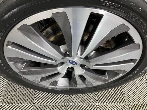 Used 2022 Subaru Ascent Touring image 9