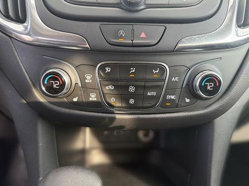 Used 2023 Chevrolet Equinox LT image 16