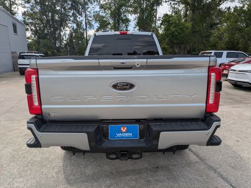 Used 2024 Ford F350 Lariat w/ Black Appearance Package AWD/4WD image 45