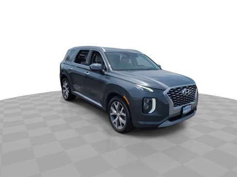 Used 2021 Hyundai Palisade Limited FWD image 2