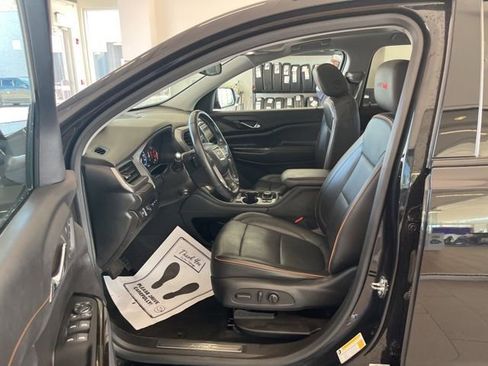 Used 2023 GMC Acadia AT4 w/ Technology Package image 32