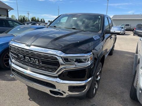 Used 2019 RAM 1500 Limited AWD/4WD image 3
