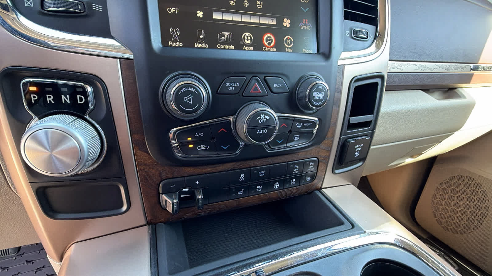 Used 2017 RAM 1500 Laramie Longhorn RWD image 14