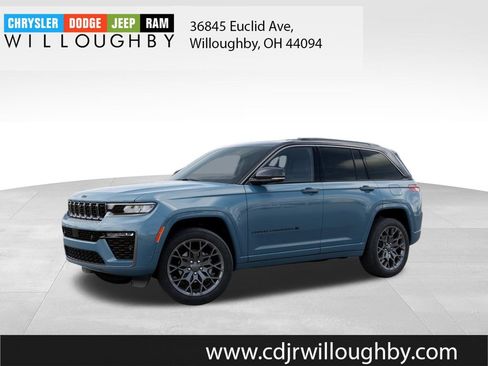 New 2026 Jeep Grand Cherokee Summit w/ Obsidian Package AWD/4WD image 2