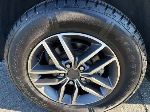 Certified 2022 Jeep Grand Cherokee Limited image 9