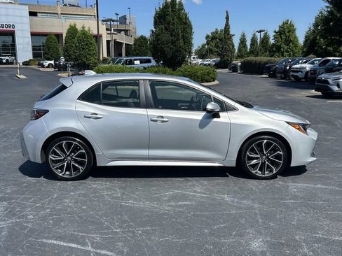Used 2020 Toyota Corolla XSE FWD image 3