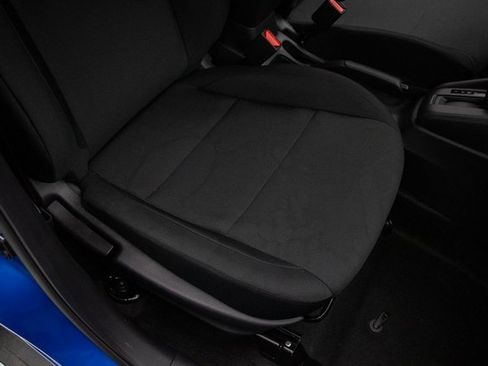 New 2025 Nissan Kicks Play S image 17