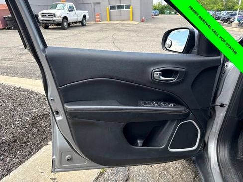 Used 2020 Jeep Compass Limited AWD/4WD image 24