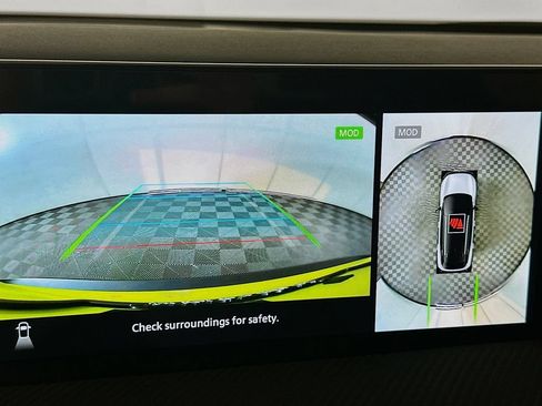 Certified 2025 Nissan Kicks SR FWD image 19