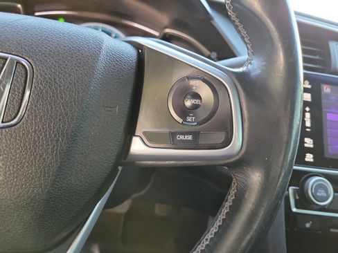 Used 2018 Honda Civic EX-L image 25