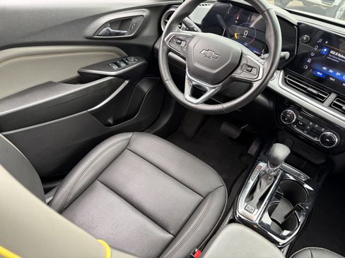 Certified 2025 Chevrolet Trax ACTIV w/ Driver Confidence Package FWD image 15