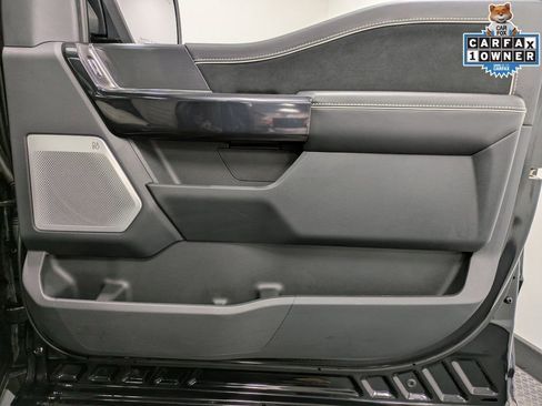 Used 2025 Ford F150 Lightning Platinum image 30