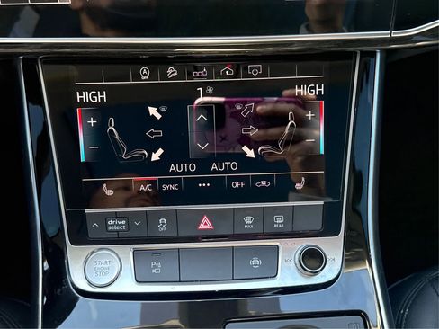 Used 2020 Audi Q7 3.0T Premium Plus AWD/4WD image 35