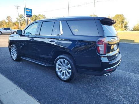 Used 2021 Chevrolet Tahoe Premier w/ Premium Package image 9