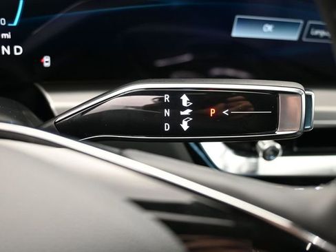 New 2025 Cadillac Lyriq Sport image 21