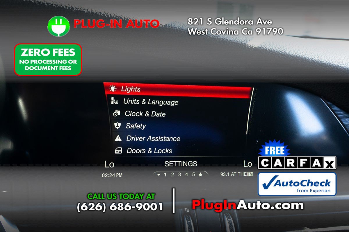 Used 2019 Alfa Romeo Giulia w/ Quick Order Package 22K Sport RWD image 29