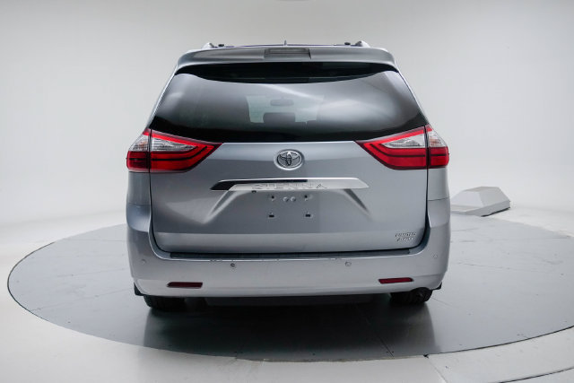 Used 2017 Toyota Sienna Limited w/ Outdoor Package AWD/4WD image 26