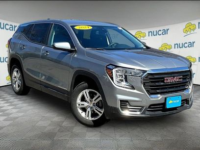 Used 2024 GMC Terrain SLE