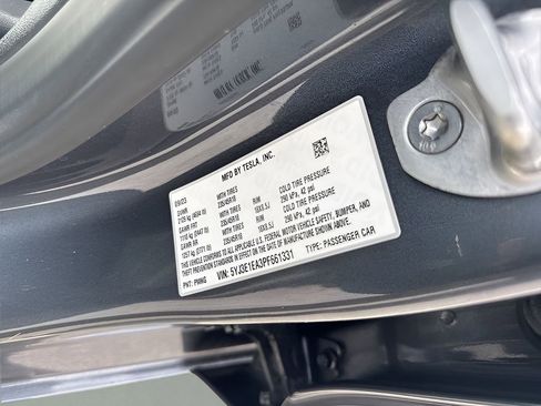 Used 2023 Tesla Model 3 Standard Range image 38