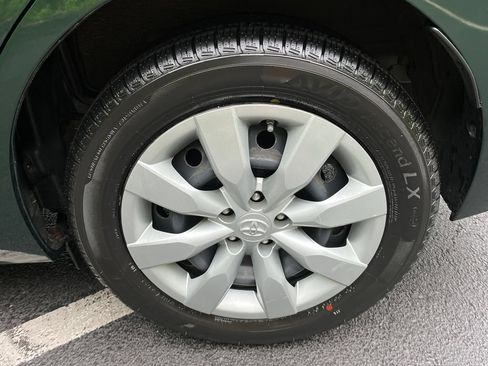Used 2016 Toyota Corolla LE FWD image 23