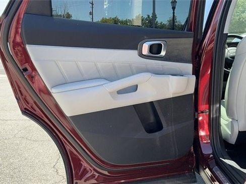 New 2025 Kia Sorento SX image 8