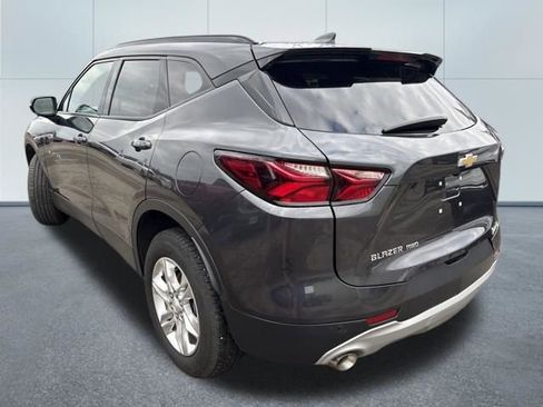 Used 2022 Chevrolet Blazer LT image 2