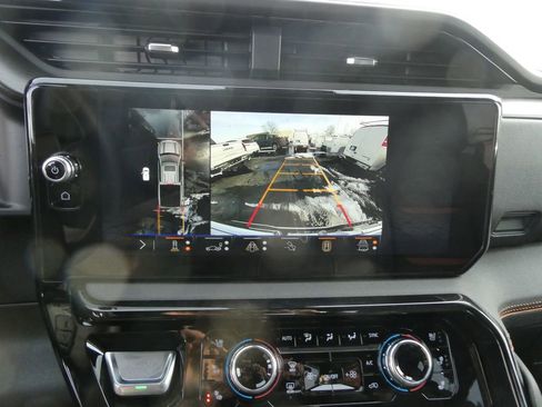 New 2026 GMC Sierra 1500 AT4 w/ AT4 Premium Package AWD/4WD image 2