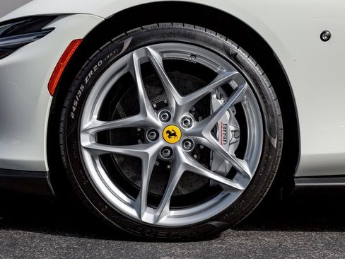 Used 2024 Ferrari Roma Spider image 40