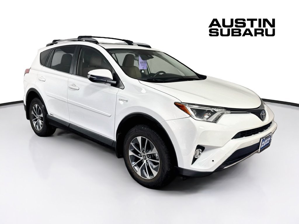 Used 2018 Toyota RAV4 XLE w/ Convenience Package AWD/4WD image 1