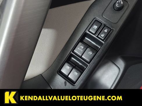 Used 2016 Subaru Forester 2.5i AWD/4WD image 21