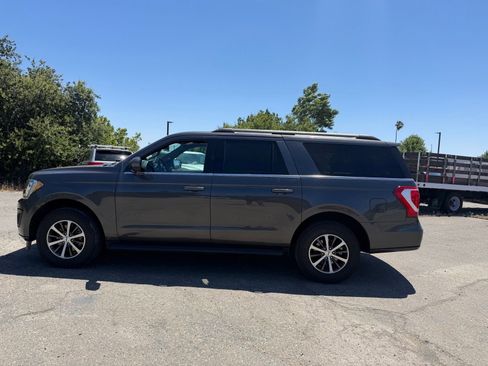 Used 2019 Ford Expedition Max XLT AWD/4WD image 2