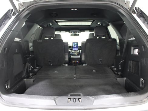 Used 2024 Ford Explorer ST w/ Equipment Group 401A AWD/4WD image 25