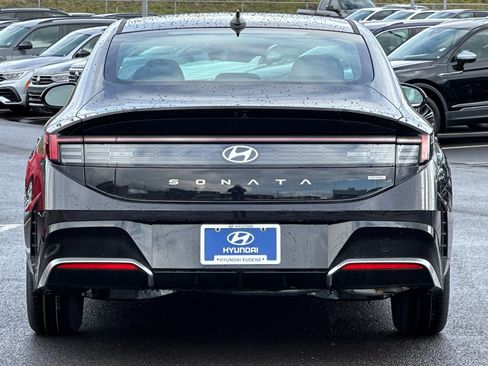 New 2025 Hyundai Sonata SEL image 4