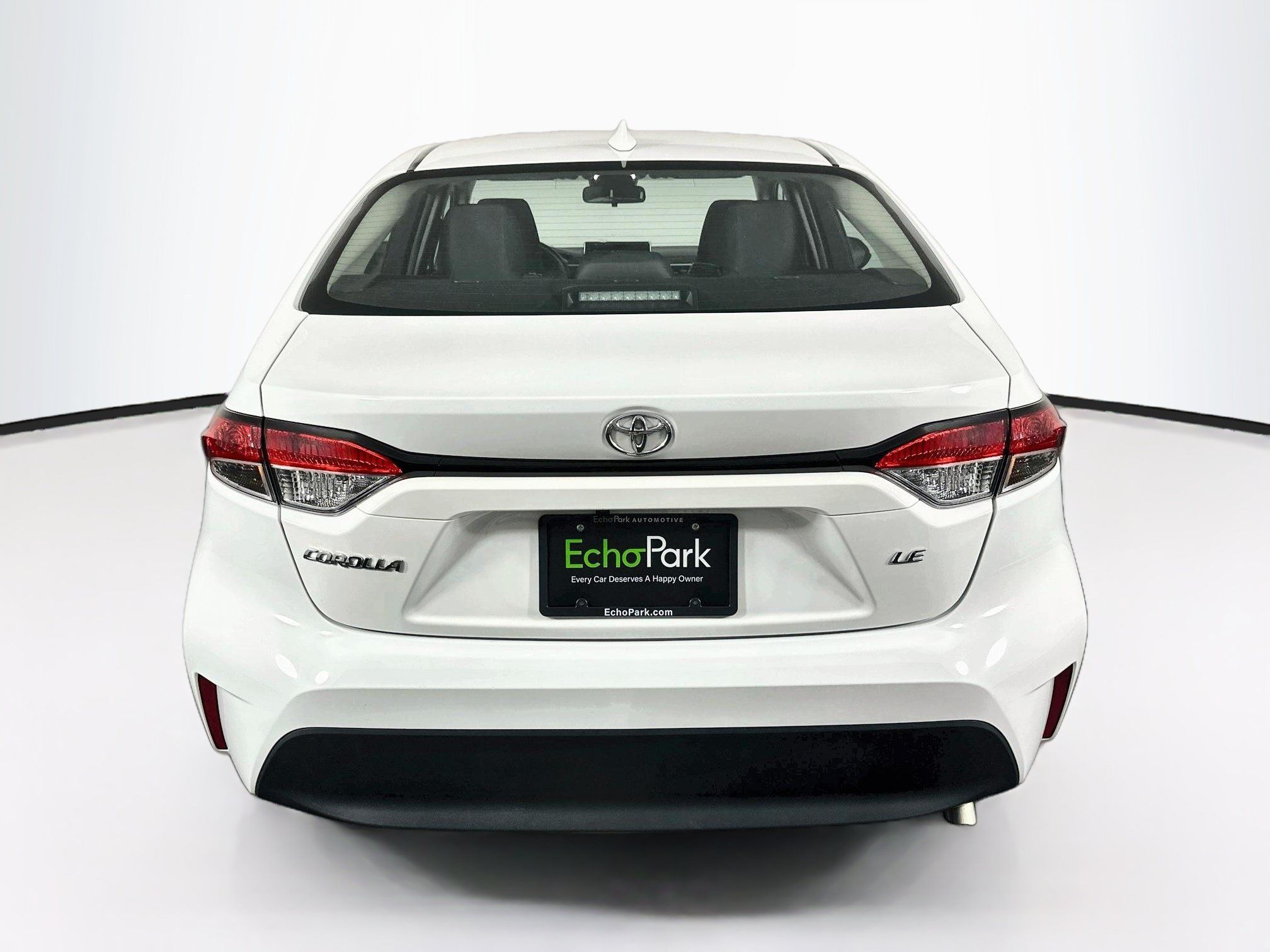 Used 2025 Toyota Corolla LE FWD image 7