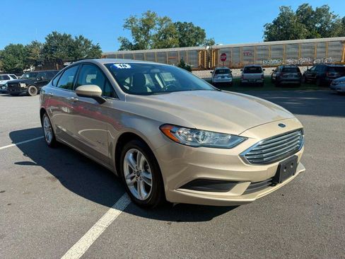 Used 2018 Ford Fusion S FWD image 3