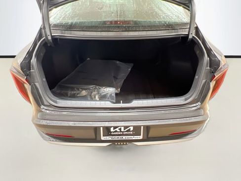 New 2025 Kia K4 LX image 23