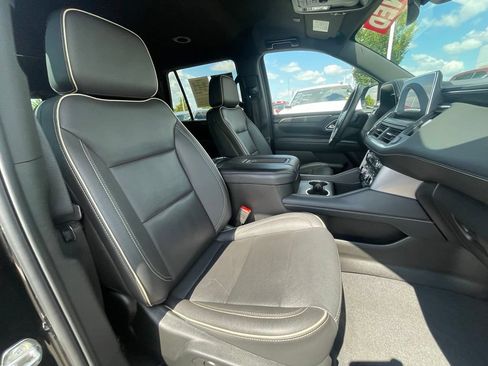 Used 2024 GMC Yukon SLT RWD image 28