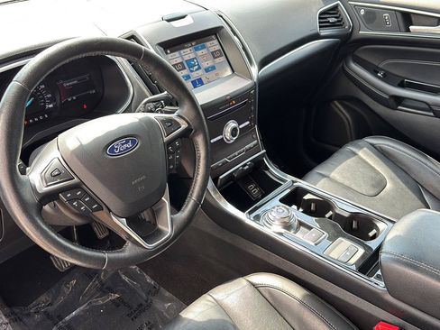 Used 2019 Ford Edge Titanium w/ Cold Weather Package AWD/4WD image 14