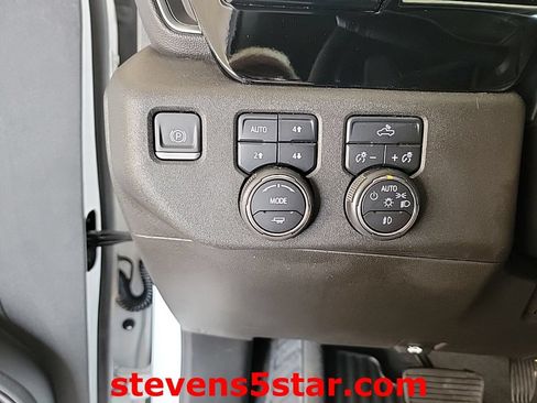 Used 2023 Chevrolet Silverado 1500 RST w/ Z71 Off-Road Package AWD/4WD image 21